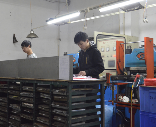 優質的硅膠制品廠需要具備哪些條件